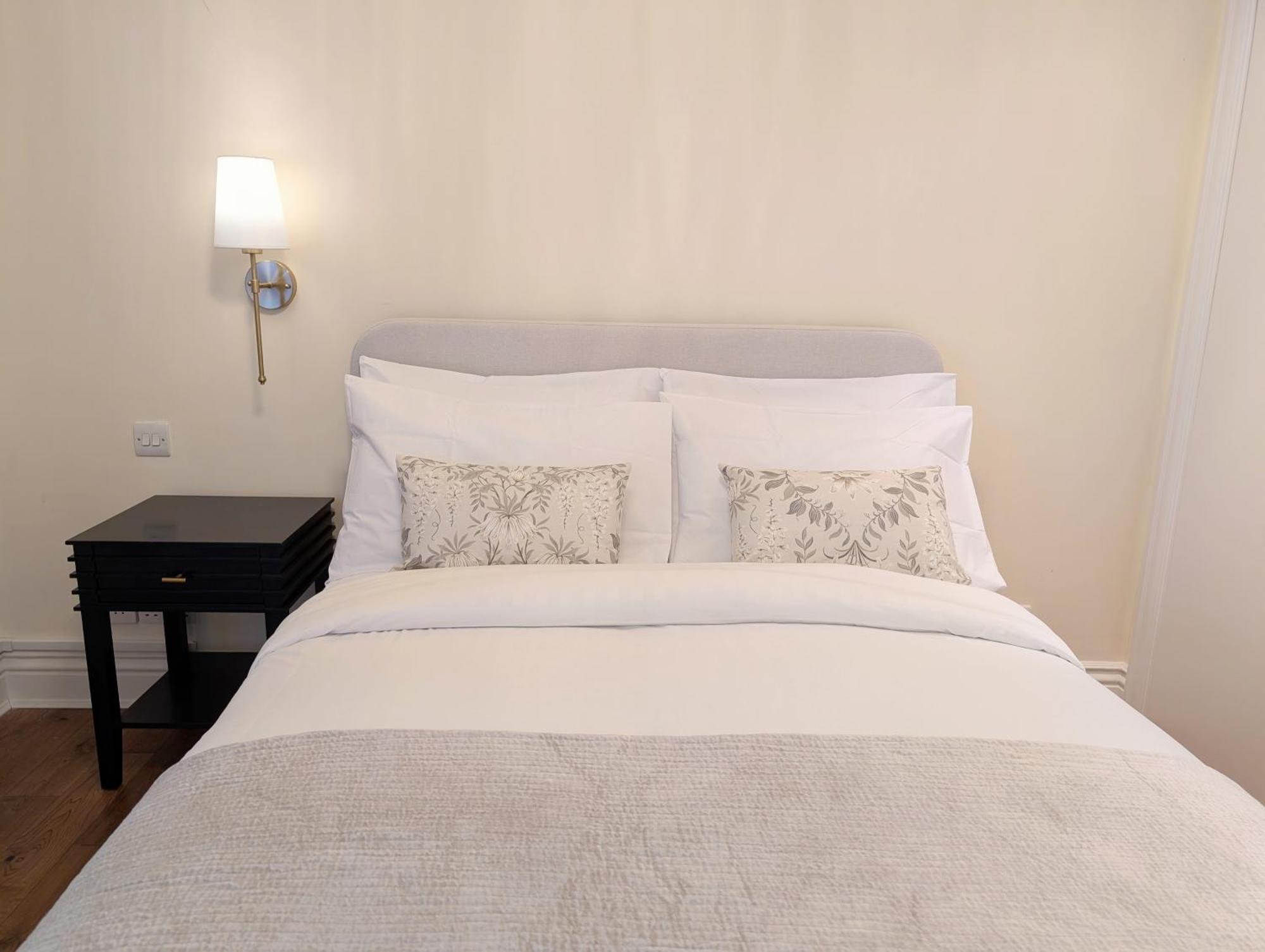 Mayfair Place 8 Yard London